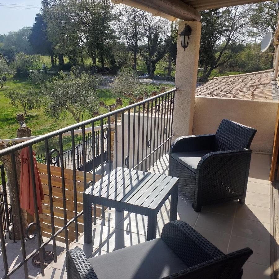 Villa Le Mas Des Oliviers Puget Exterior foto